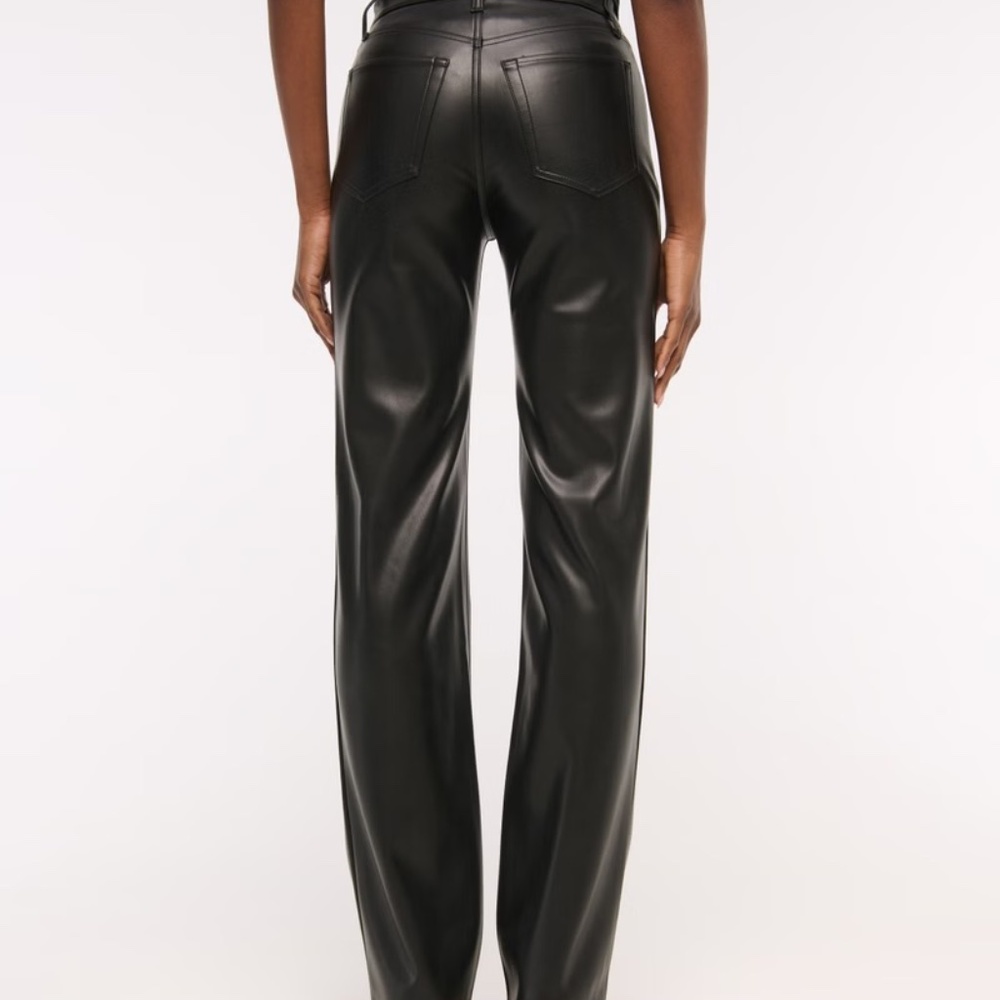 ABERCROMBIE & FITCH 90'S RELAXED VEGAN LEATHER CURVE LOVE PANTS 32 - Picture 3 of 9